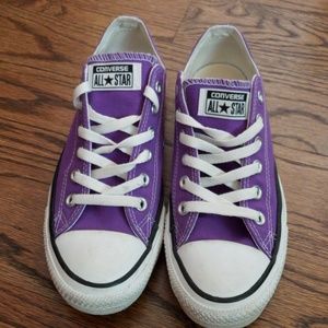 Converse - women's size 8